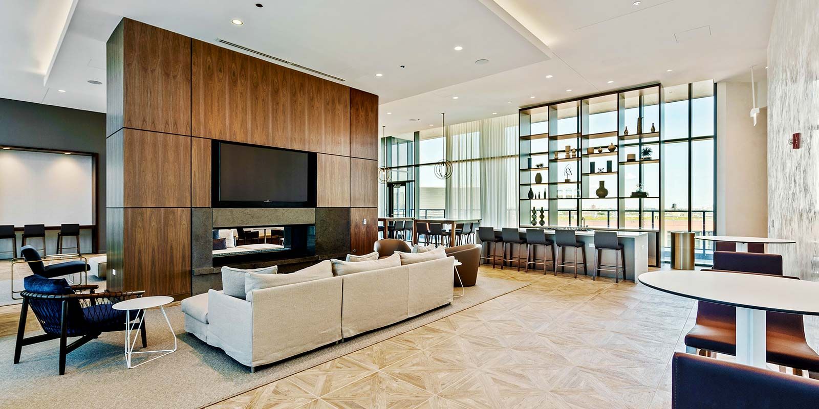 Elevate Lincoln Park Top Floor Amenity Deck