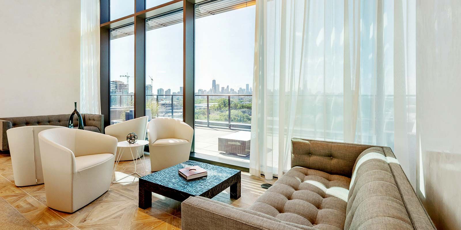 Elevate Lincoln Park Top Floor Lounge