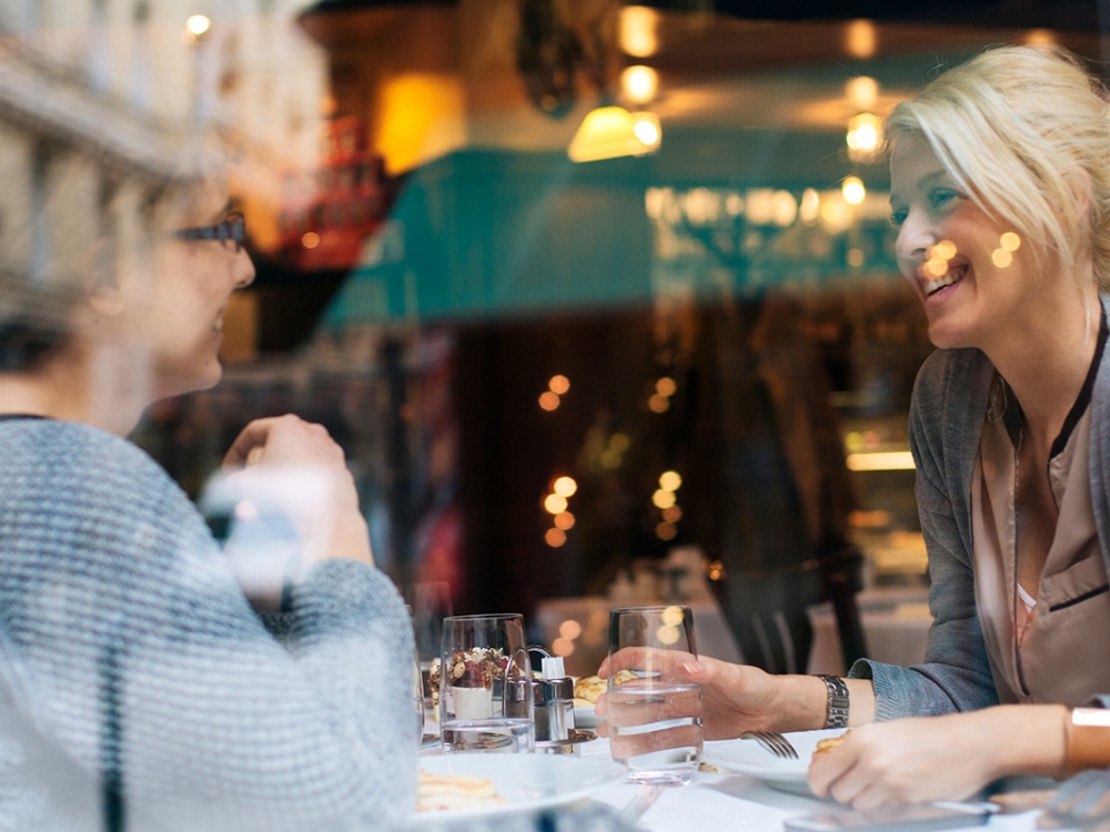 Elevate Lincoln Park is close to dining and nightlife.